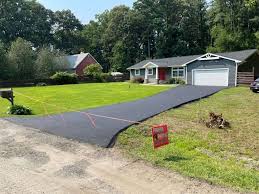 Best Driveway Grading and Leveling  in Strawberry Point, IA